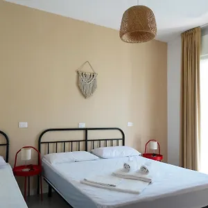  Apartment Dainese Apartments, Casa Ester